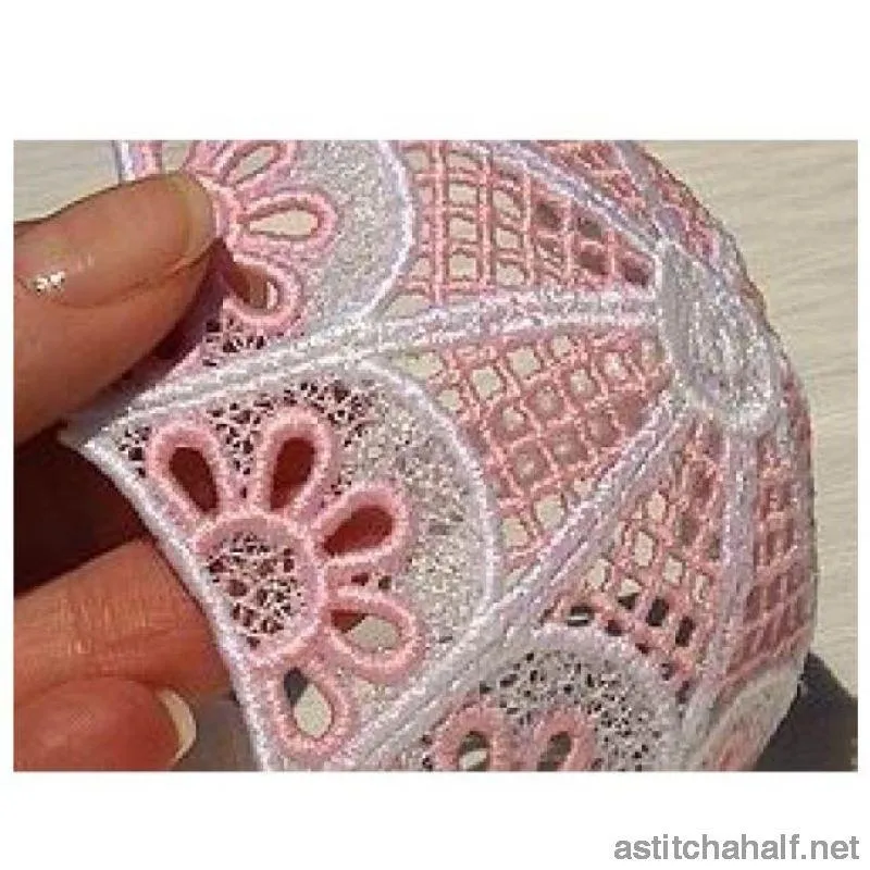 Daisy Lace Umbrella Favor