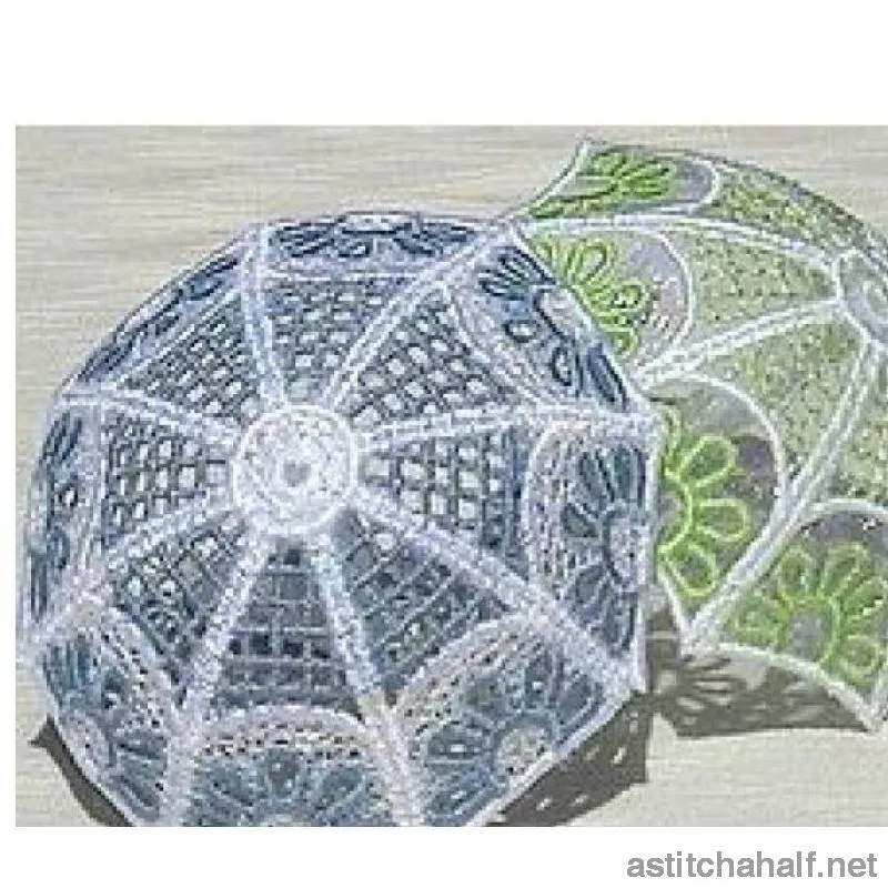 Daisy Lace Umbrella Favor